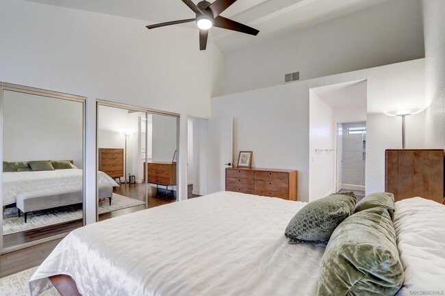 Building Photo - 4084 Crystal Dawn Ln