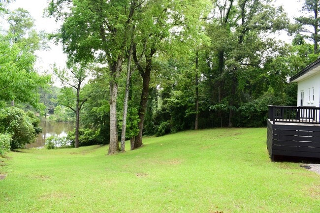 Building Photo - 1610 E 27th Ave