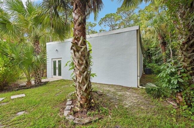 Building Photo - 9417 Whippoorwill Trail