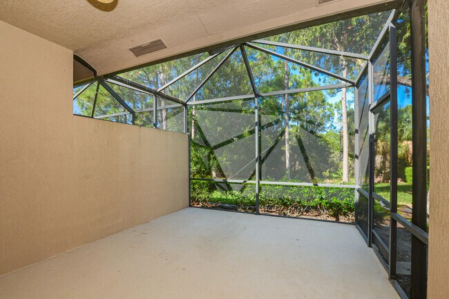 Building Photo - 7033 Willow Pine Way