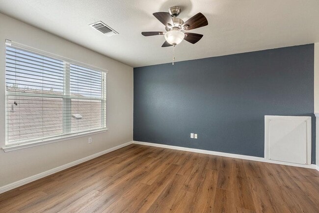 Building Photo - 3304 Ortman Dr