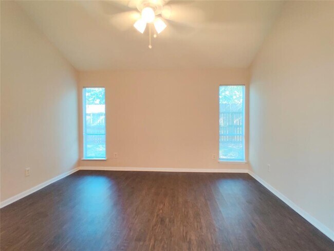 Building Photo - 5346 Randon Rd