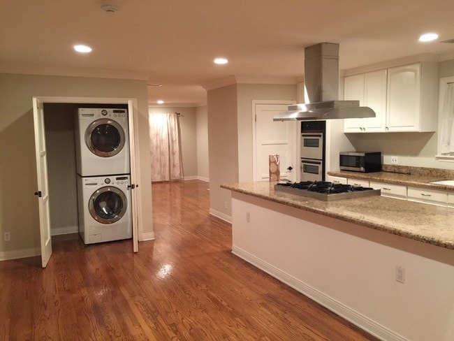 Kitchen and Laundry - 2226 Patricia Ave