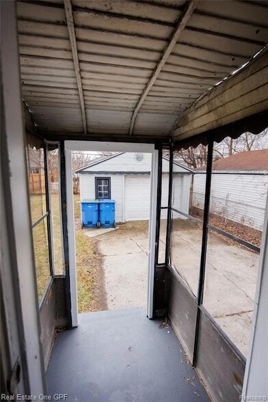 Building Photo - 8242 Maxwell Ave