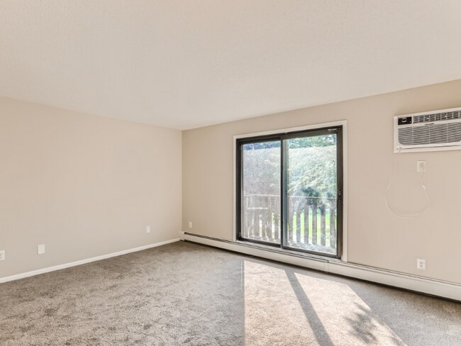 Building Photo - 7236 72nd Ln N