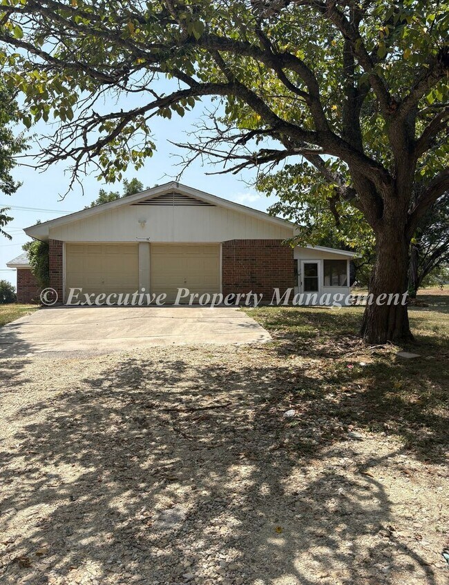 Building Photo - 7544 FM 2657