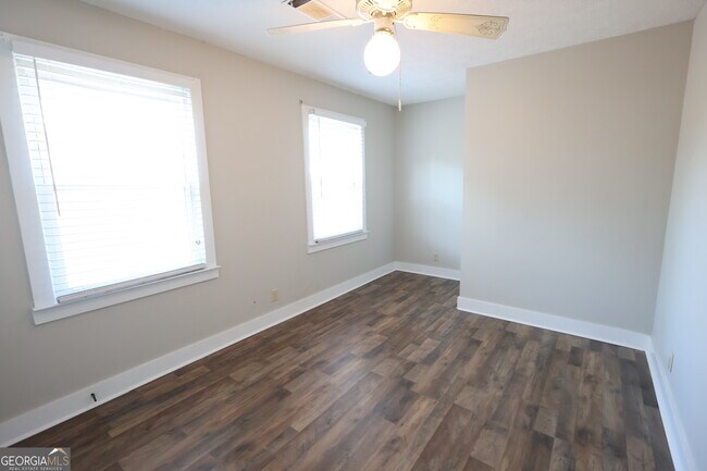 Building Photo - 1985 Briarcliff Rd