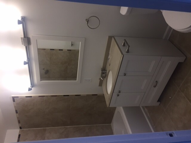 Building Photo - 1 US-1