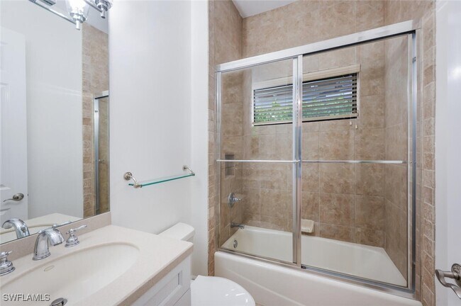 Building Photo - 600 6th Ave N