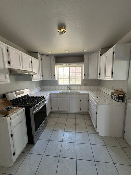 Building Photo - 8461 San Juan Ave