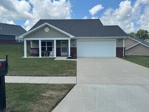 Building Photo - 175 Heron Pl