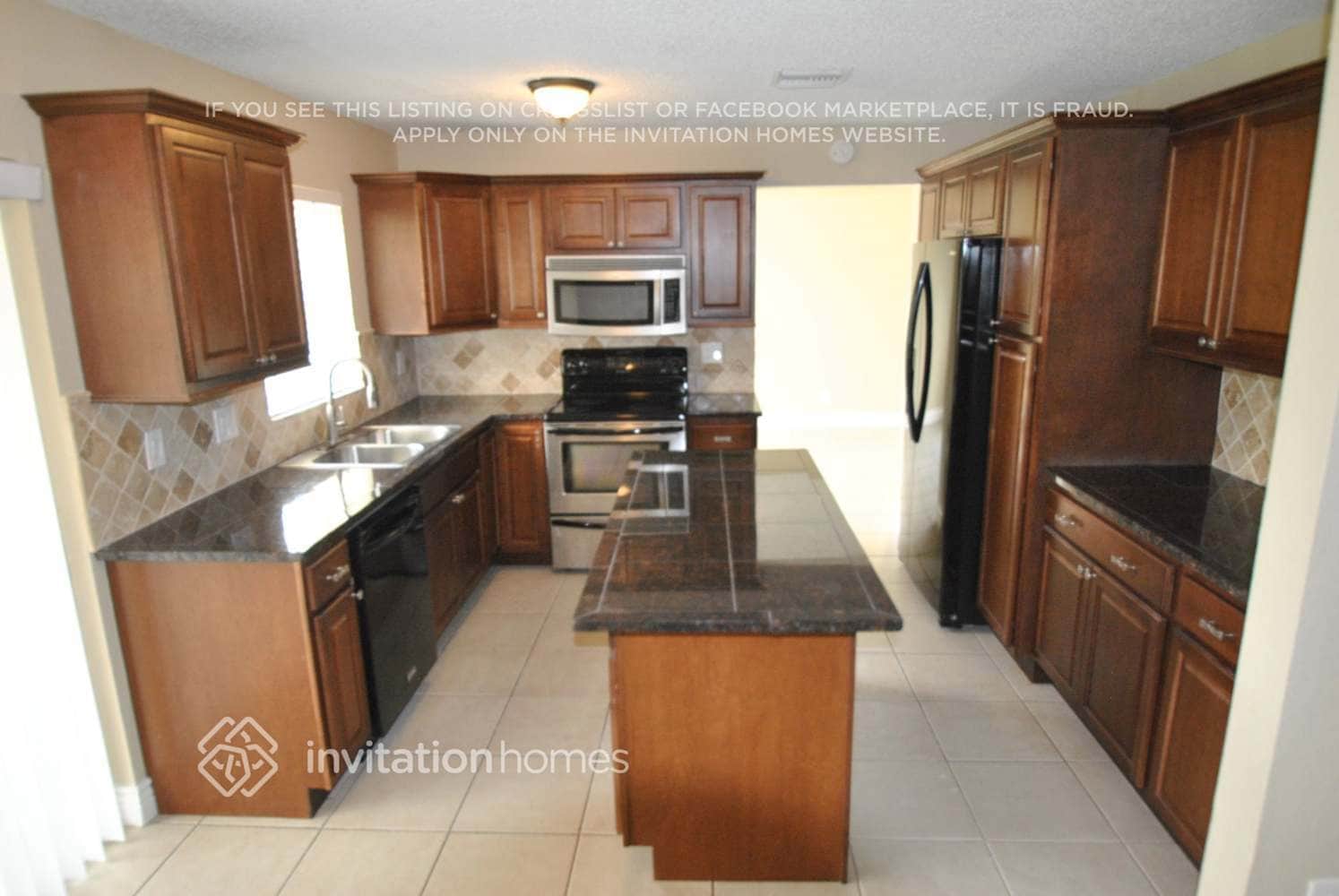 Building Photo - 22548 Middletown Dr