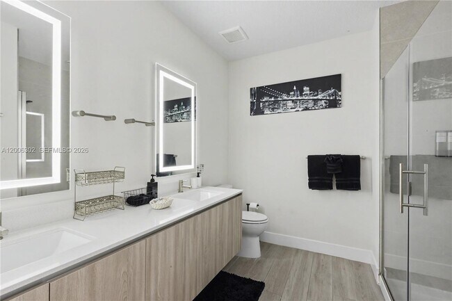 Building Photo - 17416 Hidden Forest Dr