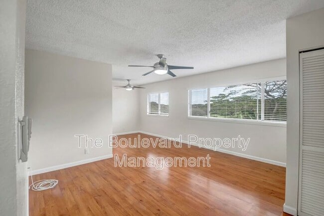 Building Photo - 157 Kahako St