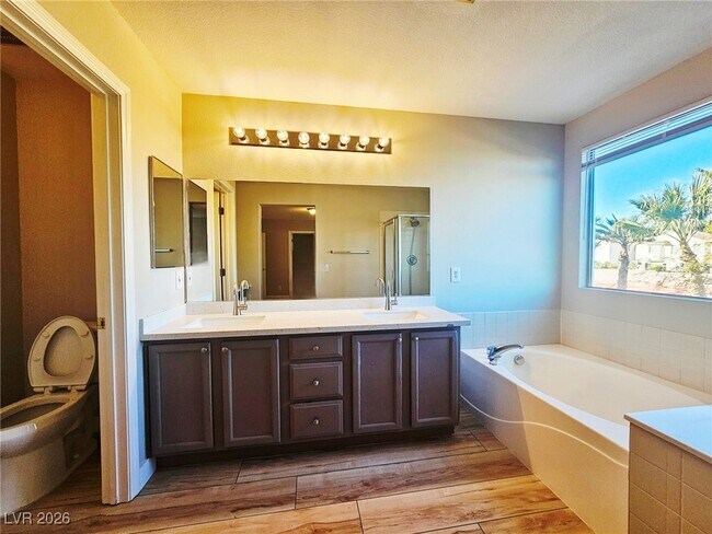 Building Photo - 9500 W Spring Blush Ave