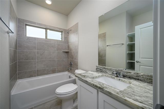 Building Photo - 412 Heritage Grv Rd