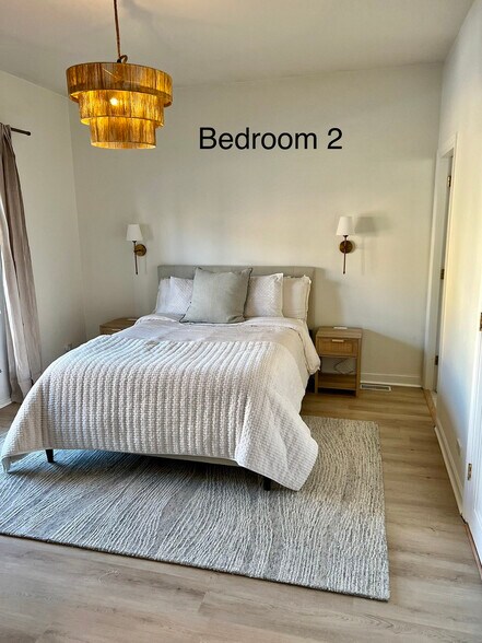 Building Photo - 2212 W Huron St