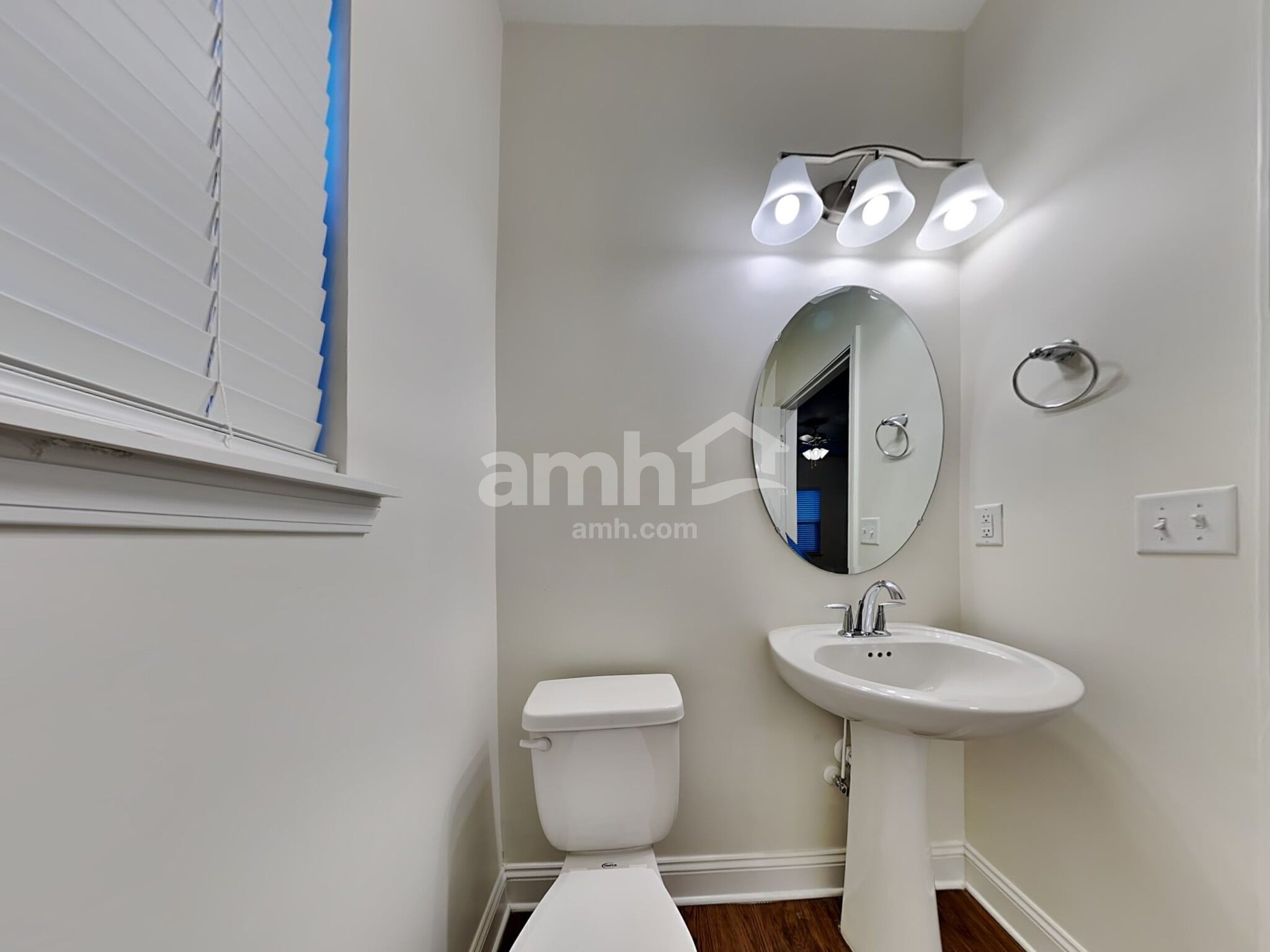 Building Photo - 3154 Creek Village Ln