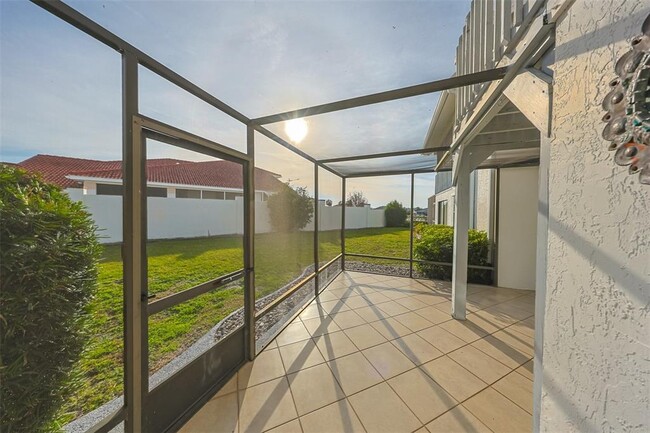 Building Photo - 611 Lively Dr