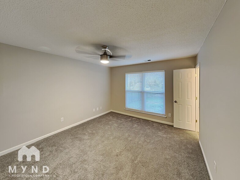 Building Photo - 1307 Yorkdale Dr