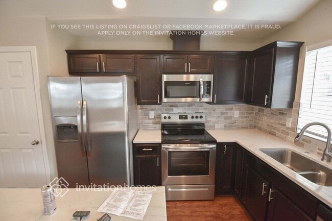 Building Photo - 1827 71st Ave SE