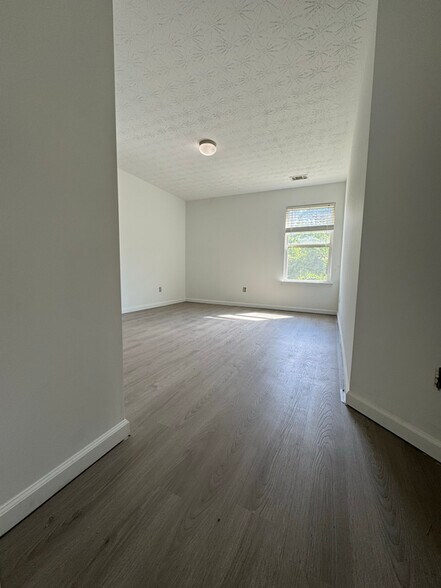 Building Photo - 61 Providence Run Ct SE