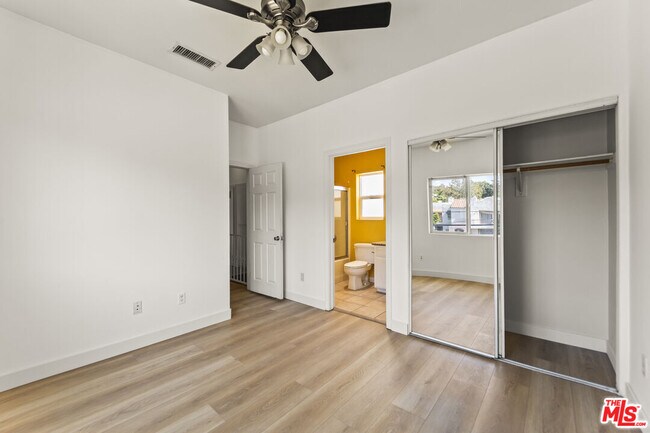 Building Photo - 12375 Osborne Pl