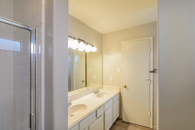 Building Photo - 8530 Wild Basin Dr