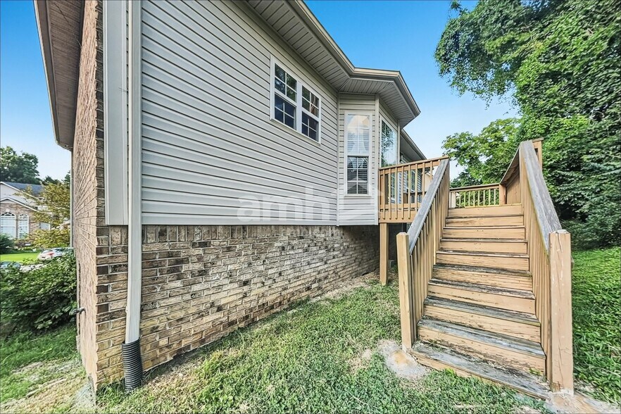 Building Photo - 1304 Napa Point E