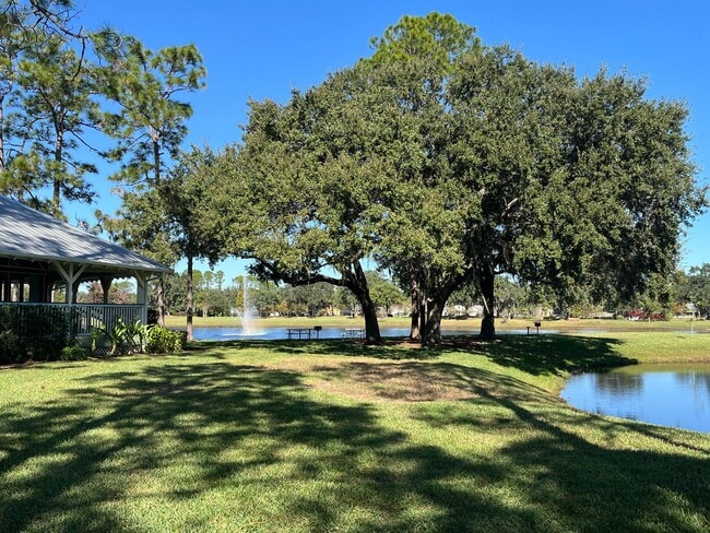 Building Photo - 1918 Turtle Creek Pl