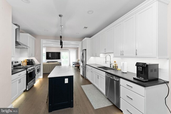 Building Photo - 516 Coates Ln