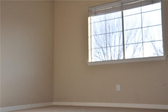 Building Photo - 19112 Ventana Ct