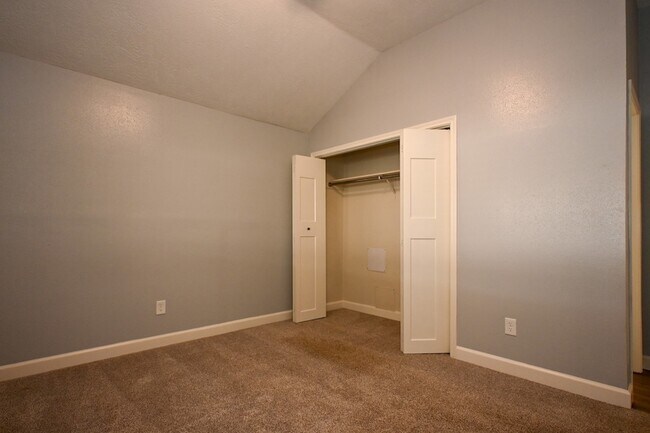 Building Photo - 6543 Liberty Valley Dr