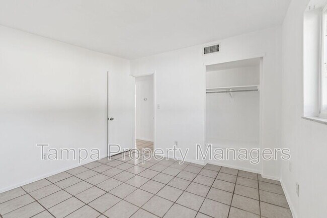 Building Photo - 5801 Emerson Ave S