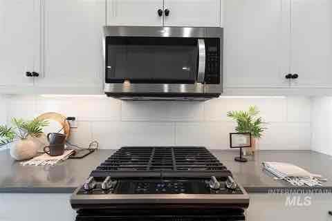 Building Photo - 1756 E Knobcone Dr