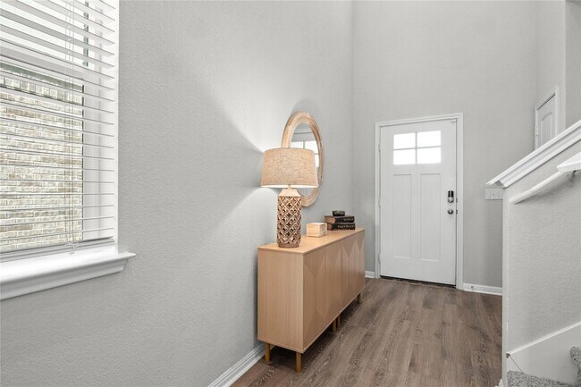 Building Photo - 509 Otto Ave