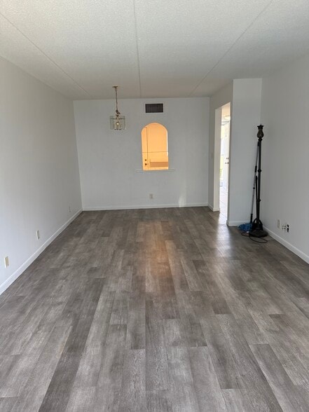 Building Photo - 4500 N Flagler Dr