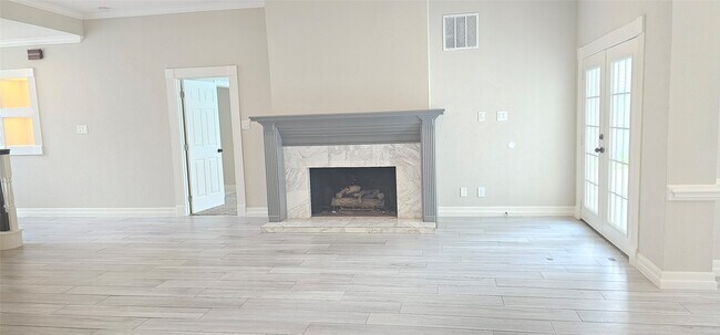 Building Photo - 930 Caswell Ct