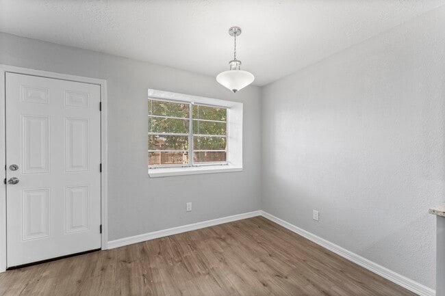 Building Photo - 4907 Tealgate Dr