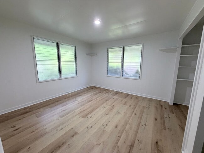 Building Photo - 3369 Paty Dr