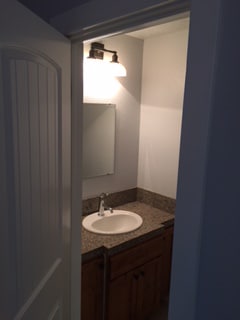 Building Photo - 716 E Lenz Ln