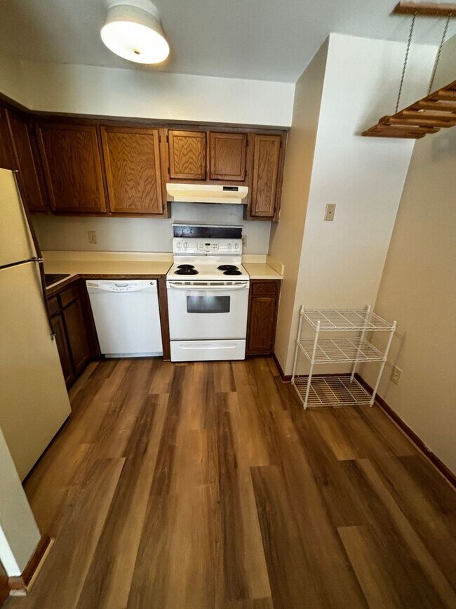 Building Photo - Baldwin Commons