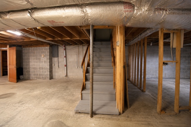 Building Photo - 3-Bedroom Home with Finished Basement, Garage & Huge Yard