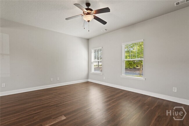 Building Photo - 504 Potter Stone Square