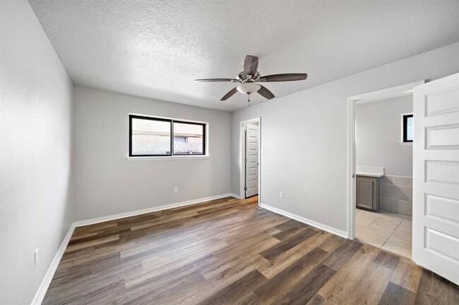 Building Photo - 11506 Hornbrook Dr
