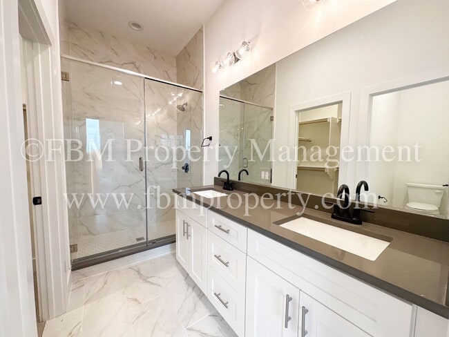 Building Photo - 2610 Kimsey Dr