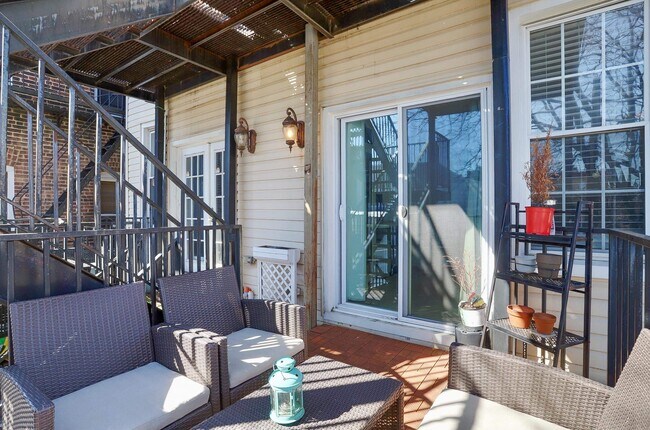 Building Photo - 4508 Brown St