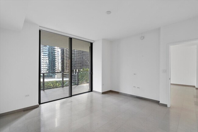 Building Photo - 88 SW 7th St