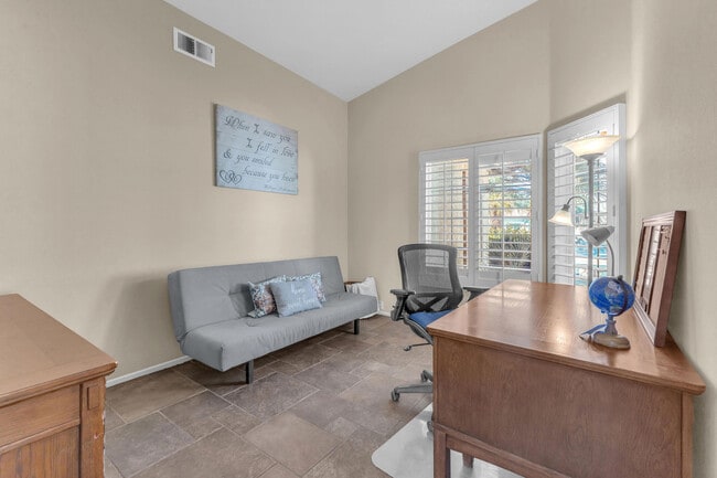 Building Photo - 170 Vía Tramonto