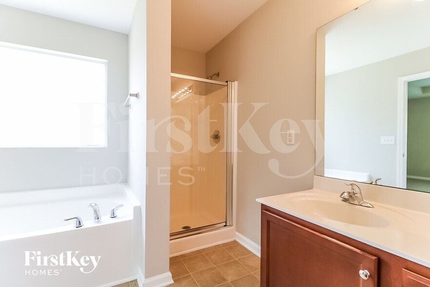 Building Photo - 6328 Bunker Hill Dr